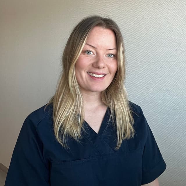 Felicia Gustafsson, Tandsköterska
